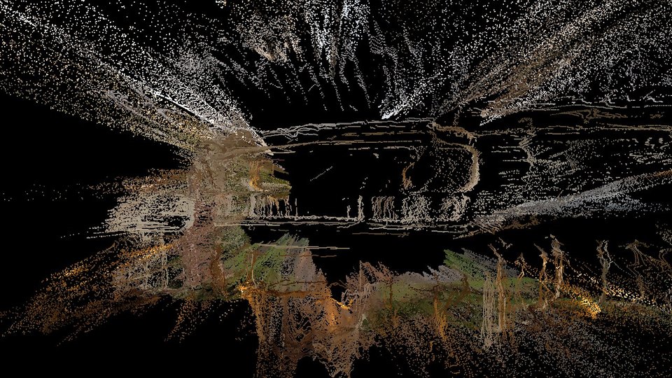 The same hundred and eighty degree orbit with the facing test on: almost the whole frame is empty, because a front-only capture knows nothing about the back of the house